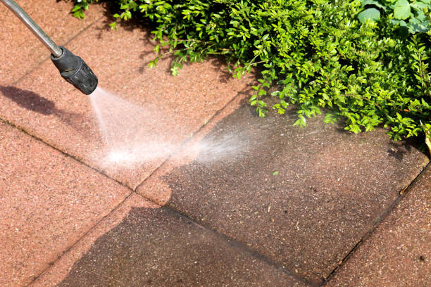 Why Choose Our Certified Pressure Washing Experts for Your Project Needs in Glide, OR?